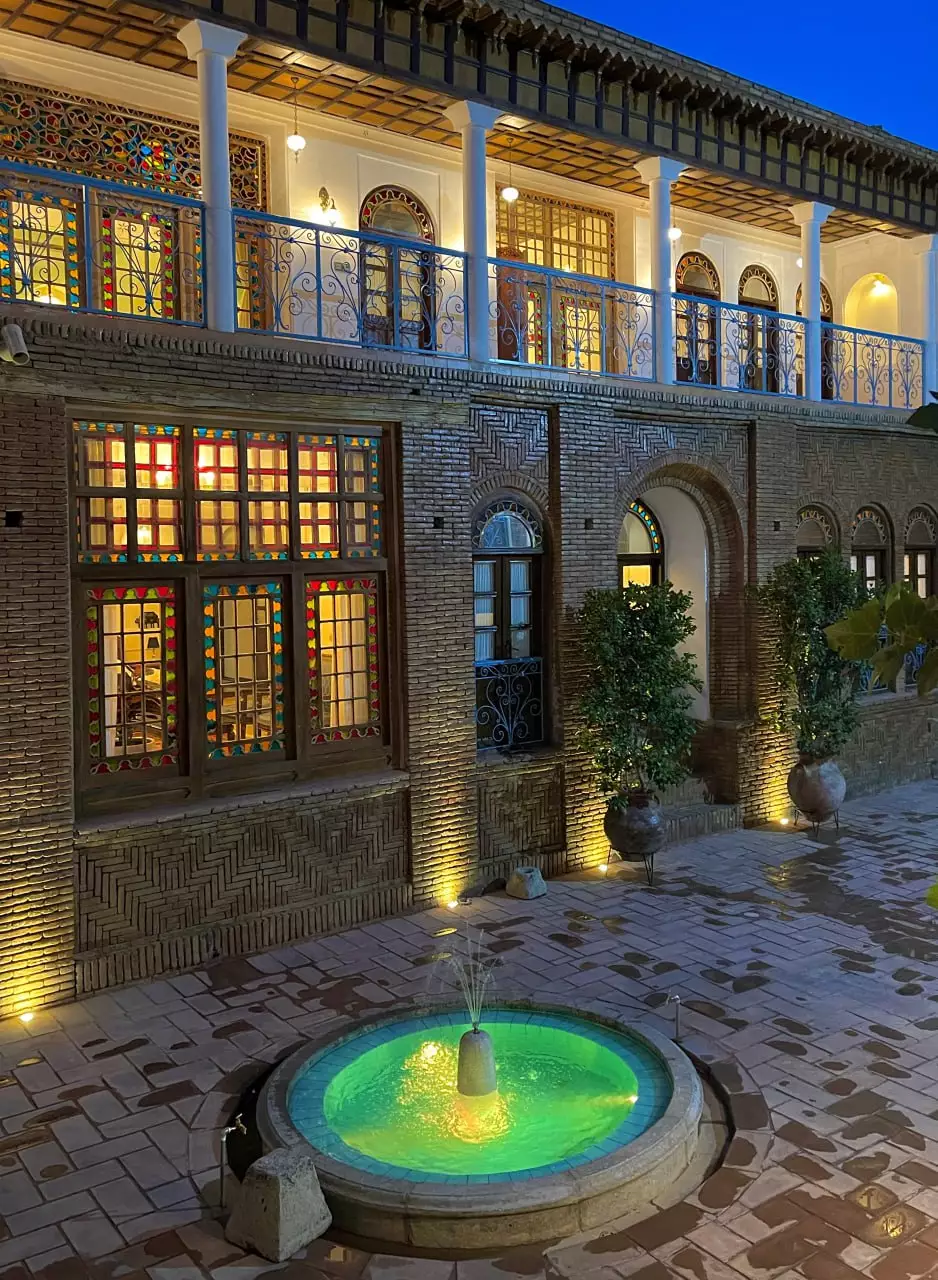 Alibaba https://cdn.alibaba.ir/ostorage/hotel-accommodation-images/6745a0307e75320ec907f045_بوتیک دیاکو سنندج (53).webp